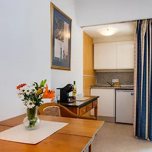  Apartamento Private Pyr By The Promenade - Shared Pool Available España